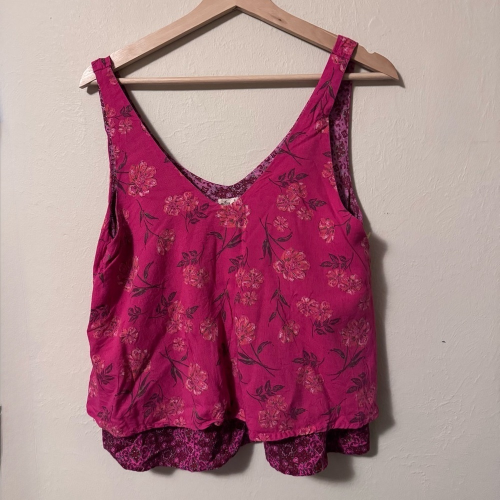 Hollister layered floral print flowy tank Size Medium